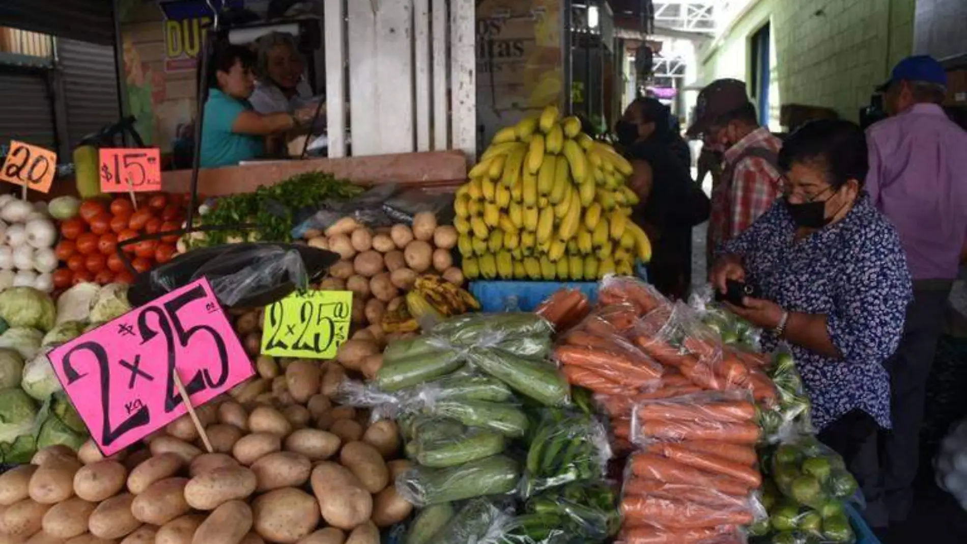 aguacate, chile mercado verduras